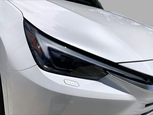 New 2026 Lexus TX 500h AWD image 19