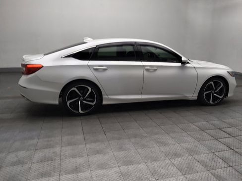 Used 2018 Honda Accord Sport image 10