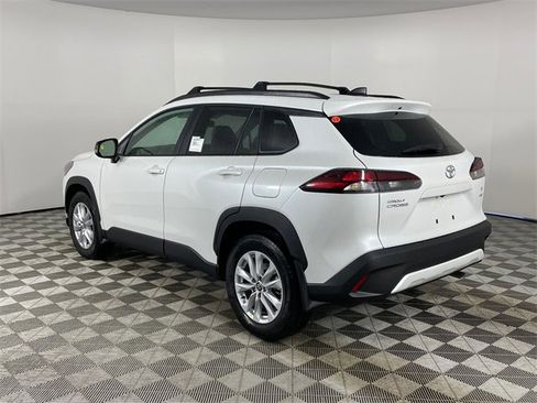 New 2026 Toyota Corolla Cross LE w/ Cold Weather Package image 5