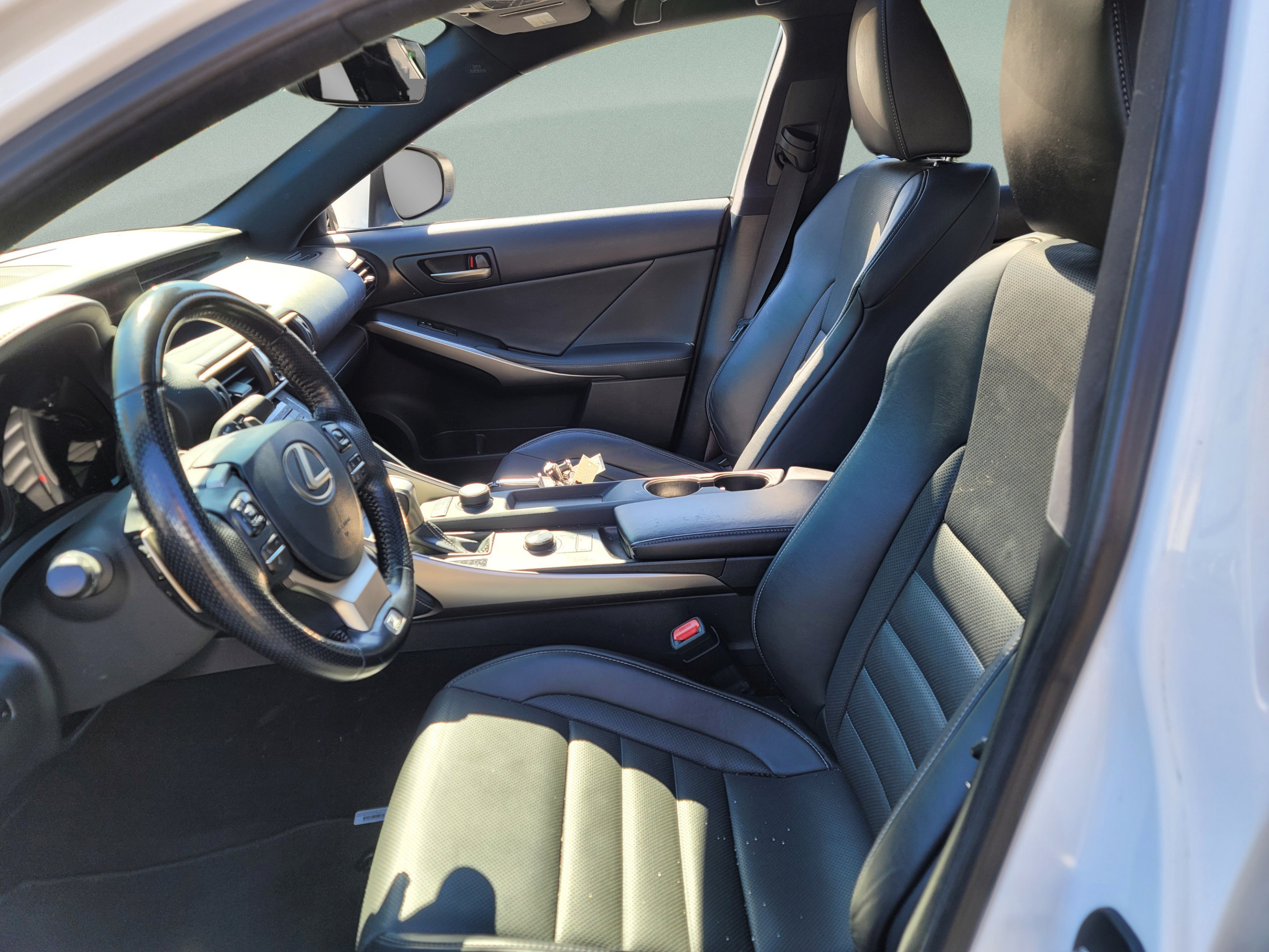 Used 2019 Lexus IS 300 RWD image 11