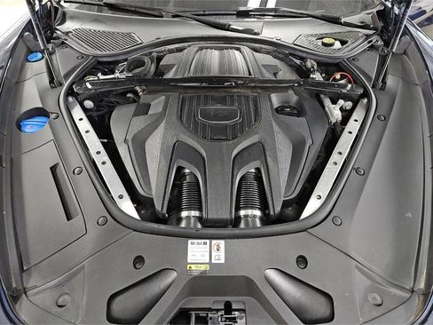 Used 2023 Porsche Panamera 4 Platinum Edition AWD/4WD image 12