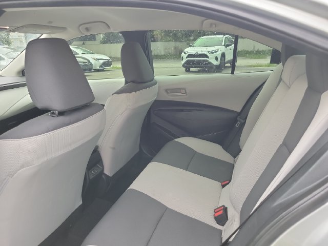 Used 2025 Toyota Corolla LE w/ LE Premium Package FWD image 8