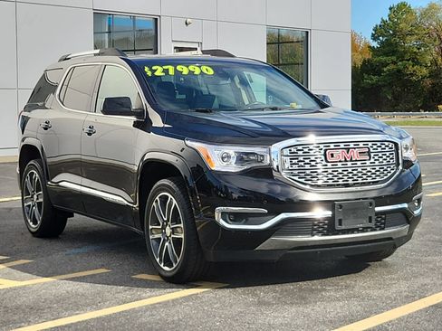 Used 2019 GMC Acadia Denali w/ Technology Package image 2