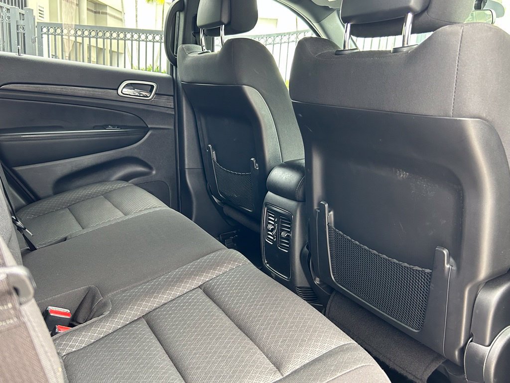 Used 2021 Jeep Grand Cherokee Laredo RWD image 31