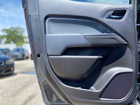 Used 2019 Chevrolet Colorado Z71 AWD/4WD image 19