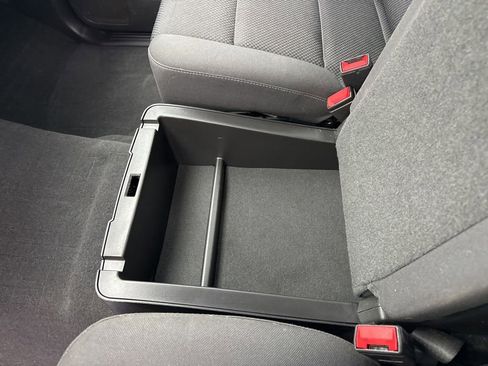 Used 2018 Chevrolet Silverado 1500 LT w/ Texas Edition image 28