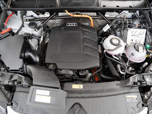 Certified 2023 Audi Q5 e Premium w/ Convenience Package image 33