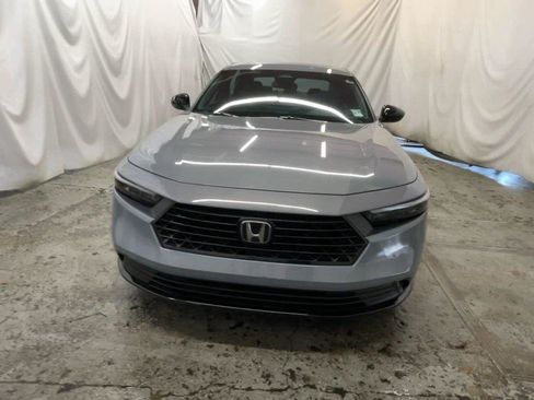 Used 2025 Honda Accord Sport image 16