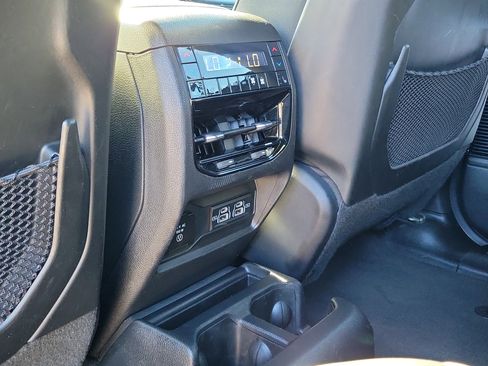 Used 2021 Jeep Grand Cherokee L Overland w/ Advanced Protech Group III image 16