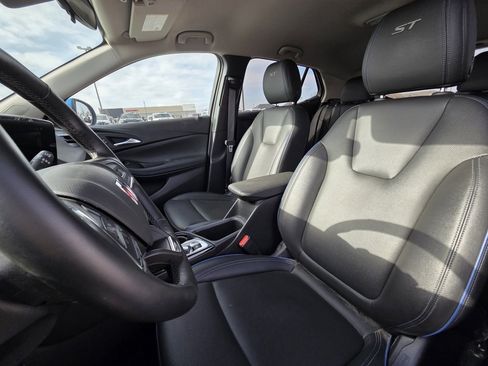 Used 2025 Buick Encore GX Sport Touring w/ Comfort Package image 22