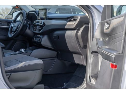 Used 2022 Ford Escape SE image 10