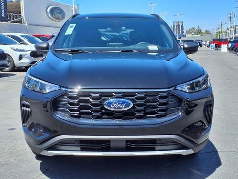 New 2025 Ford Escape ST-Line w/ Equipment Group 301A image 2