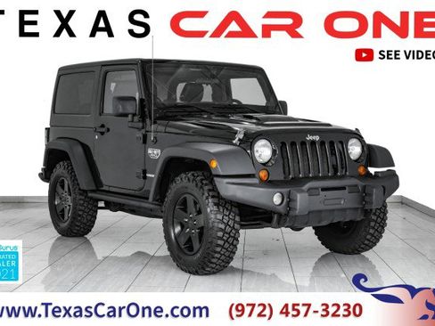 Used 2012 Jeep Wrangler Rubicon image 1