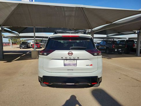 Used 2026 Nissan Rogue SV w/ Rock Creek Premium Package image 7