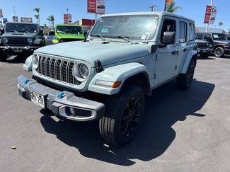 Used 2024 Jeep Wrangler Unlimited Sahara AWD/4WD video 1
