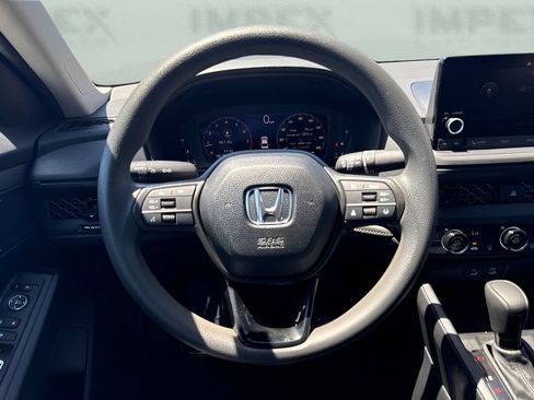Used 2025 Honda Accord LX image 12