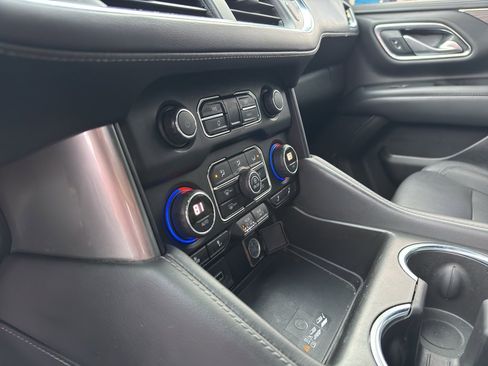 Used 2022 Chevrolet Tahoe Z71 image 19