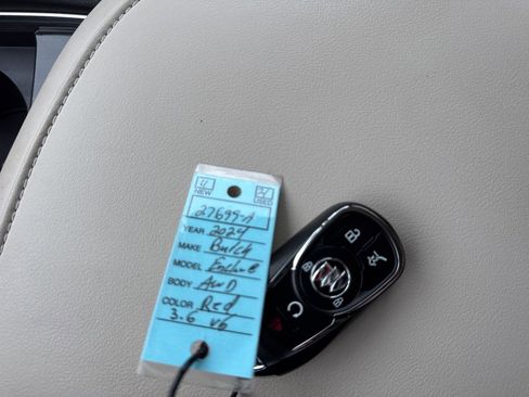 Certified 2024 Buick Enclave Essence w/ Technology Package image 31