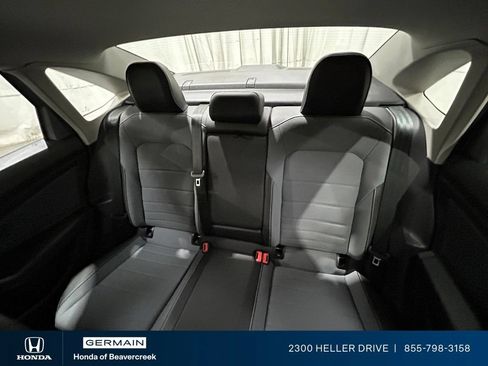 Used 2025 Volkswagen Jetta SE w/ Sunroof Package FWD image 28