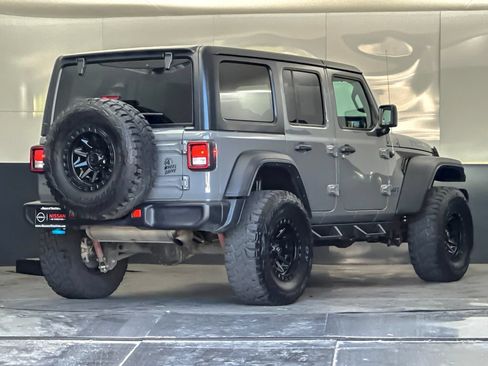 Used 2023 Jeep Wrangler Unlimited w/ Cold Weather Group AWD/4WD image 3