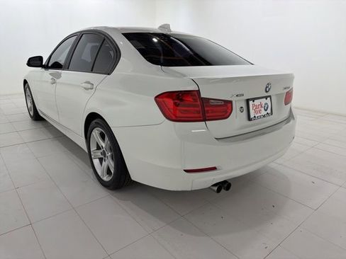 Used 2013 BMW 328i xDrive Sedan AWD/4WD image 3