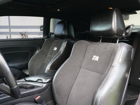 Used 2022 Dodge Challenger R/T Scat Pack RWD image 16