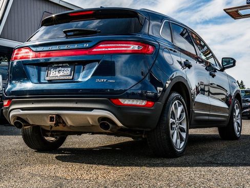 Used 2017 Lincoln MKC Select AWD/4WD image 3