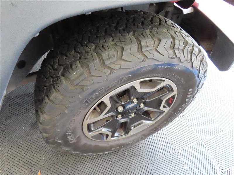 Used 2015 Jeep Wrangler Sport AWD/4WD image 9