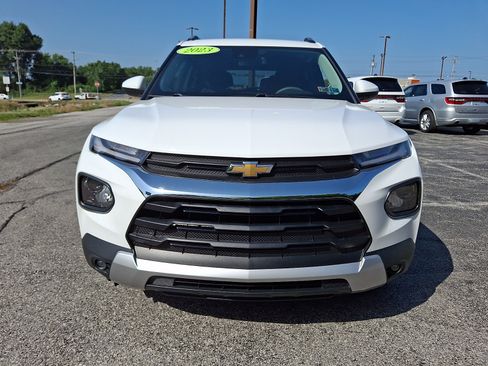 Used 2023 Chevrolet TrailBlazer LT w/ Convenience Package AWD/4WD image 4