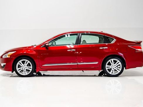 Used 2015 Nissan Altima 3.5 SL FWD image 25
