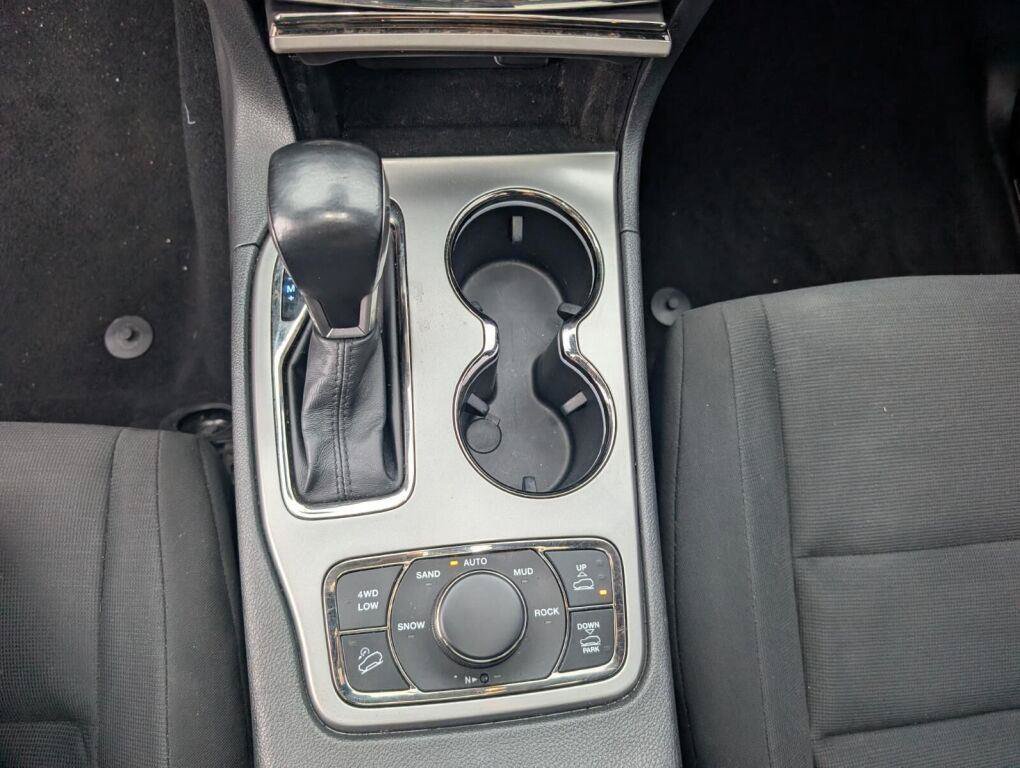 Used 2020 Jeep Grand Cherokee High Altitude AWD/4WD image 32