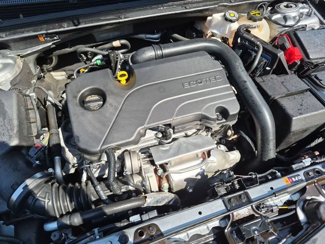 Used 2025 Chevrolet Malibu LT FWD image 25