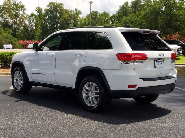 Certified 2018 Jeep Grand Cherokee Laredo RWD image 5