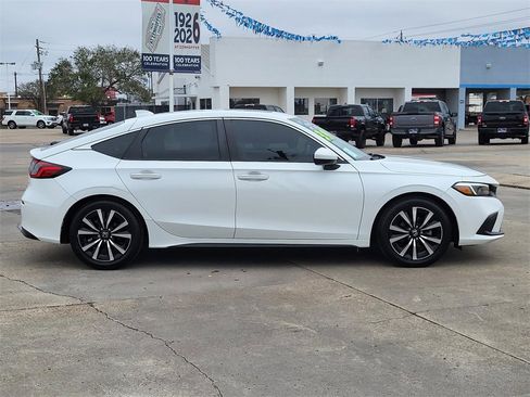 Used 2024 Honda Civic EX-L image 8