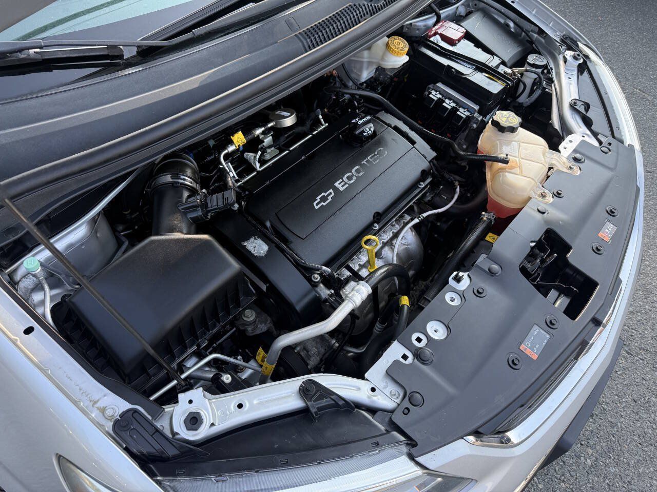 Used 2017 Chevrolet Sonic LS FWD image 25