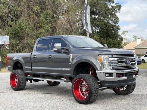 Used 2017 Ford F250 Lariat w/ Lariat Value Package image 12