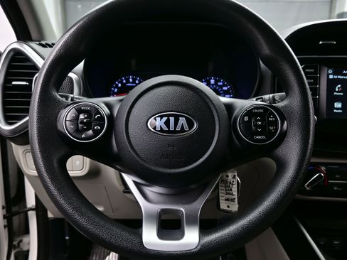 Used 2021 Kia Soul LX FWD image 21