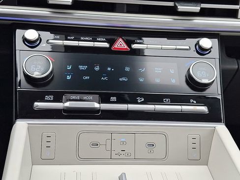 New 2026 Hyundai Santa Fe Calligraphy AWD/4WD image 16