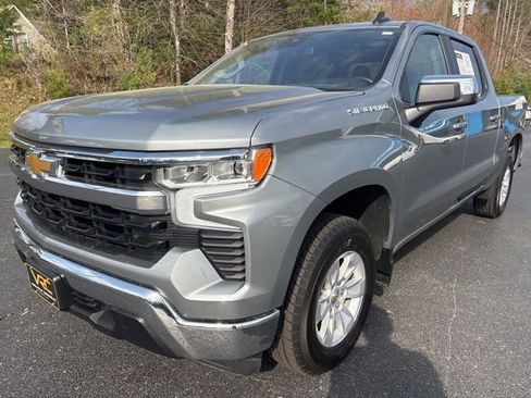 Used 2025 Chevrolet Silverado 1500 LT RWD image 10