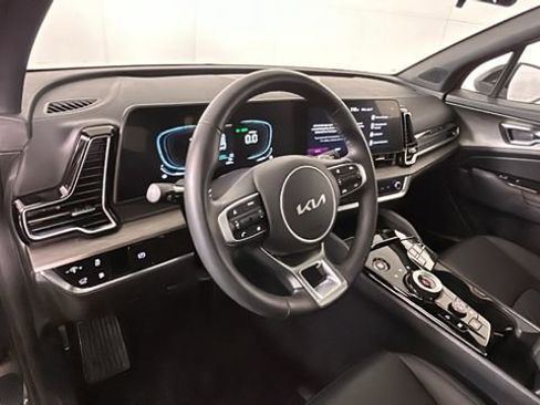Used 2025 Kia Sportage X-Line AWD/4WD image 14