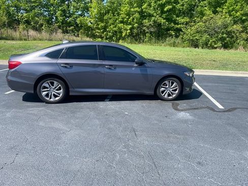 Used 2020 Honda Accord LX image 3