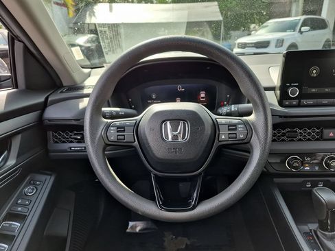 Used 2025 Honda Accord LX image 22