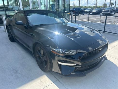 Used 2022 Ford Mustang Coupe w/ Equipment Group 101A RWD image 2
