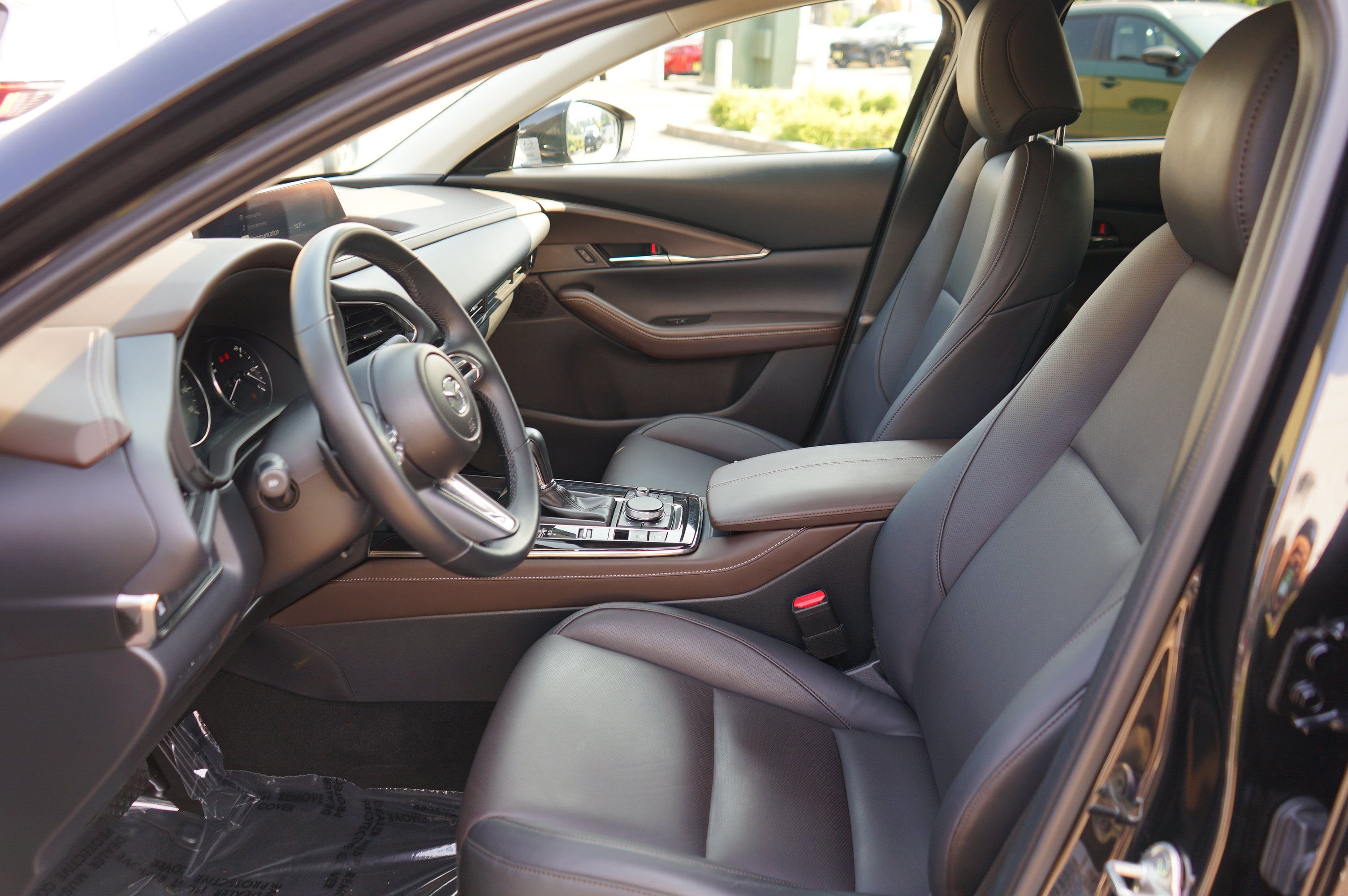 Used 2022 MAZDA CX-30 AWD 2.5 S w/ Premium Package image 17