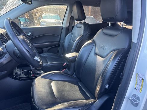 Used 2018 Jeep Compass Limited image 11