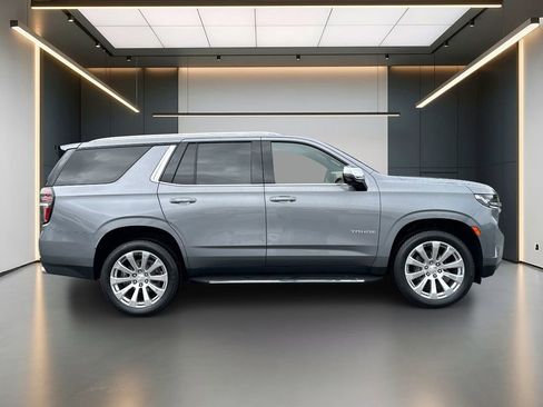 Used 2021 Chevrolet Tahoe Premier w/ Premium Package RWD image 6