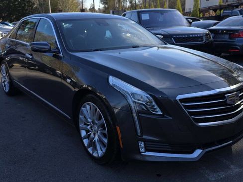 Used 2017 Cadillac CT6 Luxury image 3