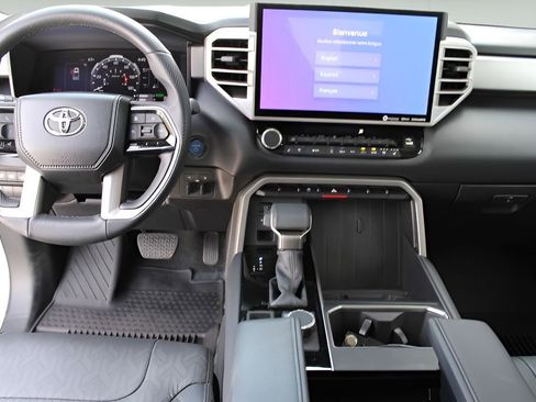 Used 2024 Toyota Tundra Limited AWD/4WD image 9