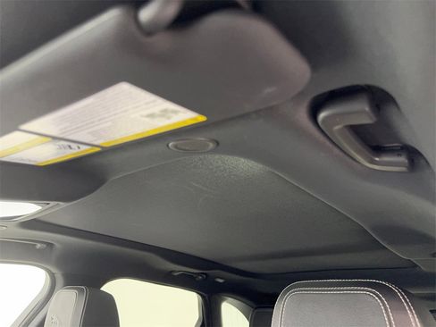 Used 2024 Jaguar F-PACE R-Dynamic S image 68