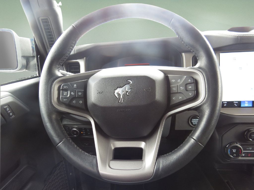 Used 2025 Ford Bronco Outer Banks w/ Sasquatch Package AWD/4WD image 18